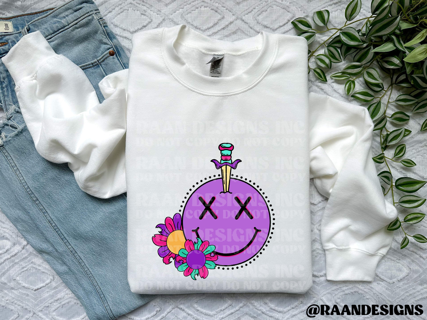 Dagger Smiley With Flowers